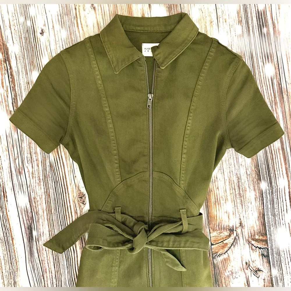 ALICE + OLIVIA || Wide-Leg Belted Denim Jumpsuit in Army Green - SZ 24 ✨NWT✨ - Picture 8 of 13